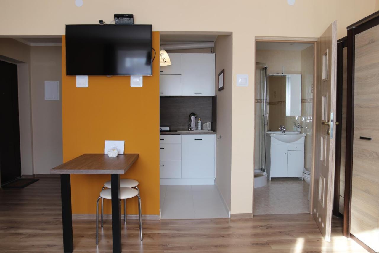 Roza Pustyni Apartment Хшанов Екстериор снимка